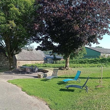 Gite Les Tongs Des Pres, Au Coeur Du Parc Normandie Maine Livaie エクステリア 写真